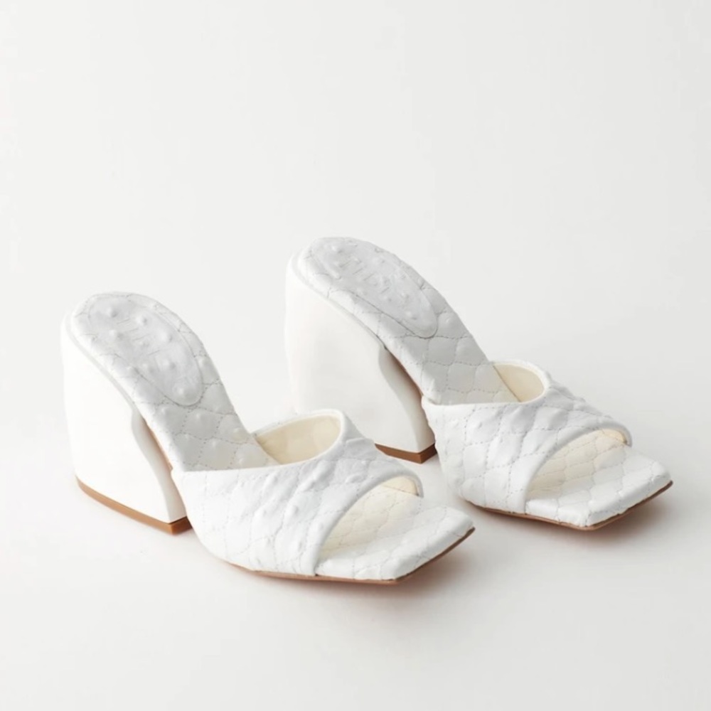 Tibi Kenji Quilt Ostrich Sandal - Size 37.5